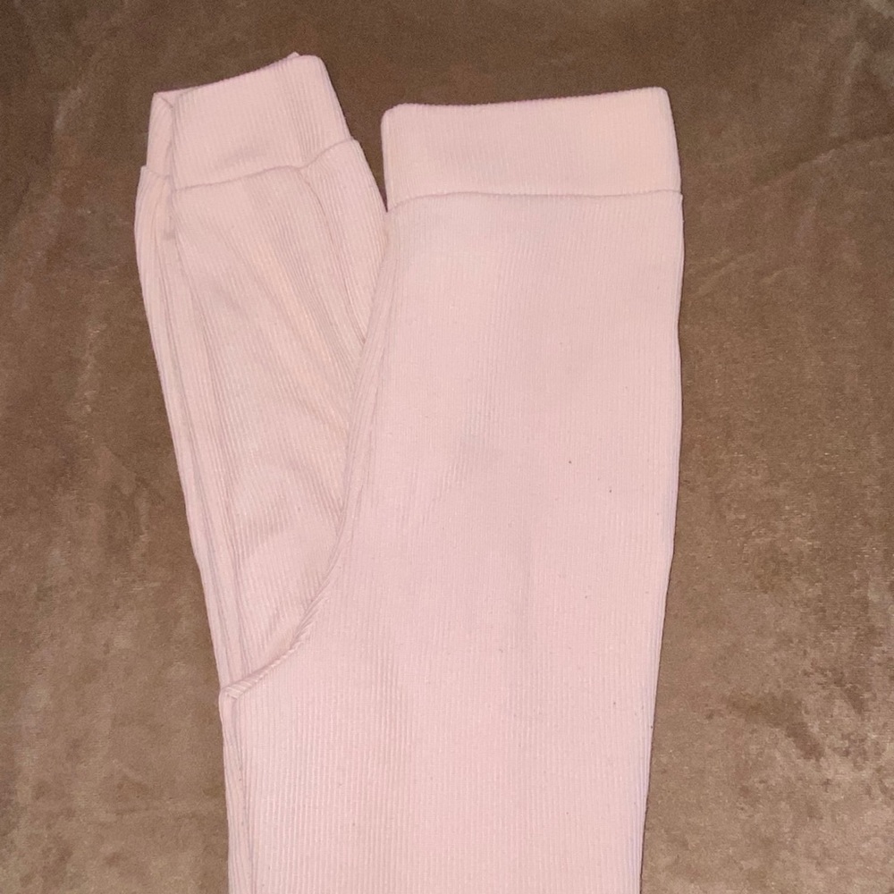 Pastel Pink Matching Set. - Picture 6 of 9